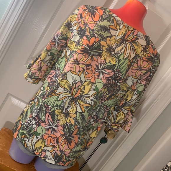 BAKU Fun Floral Top - Picture 7 of 14